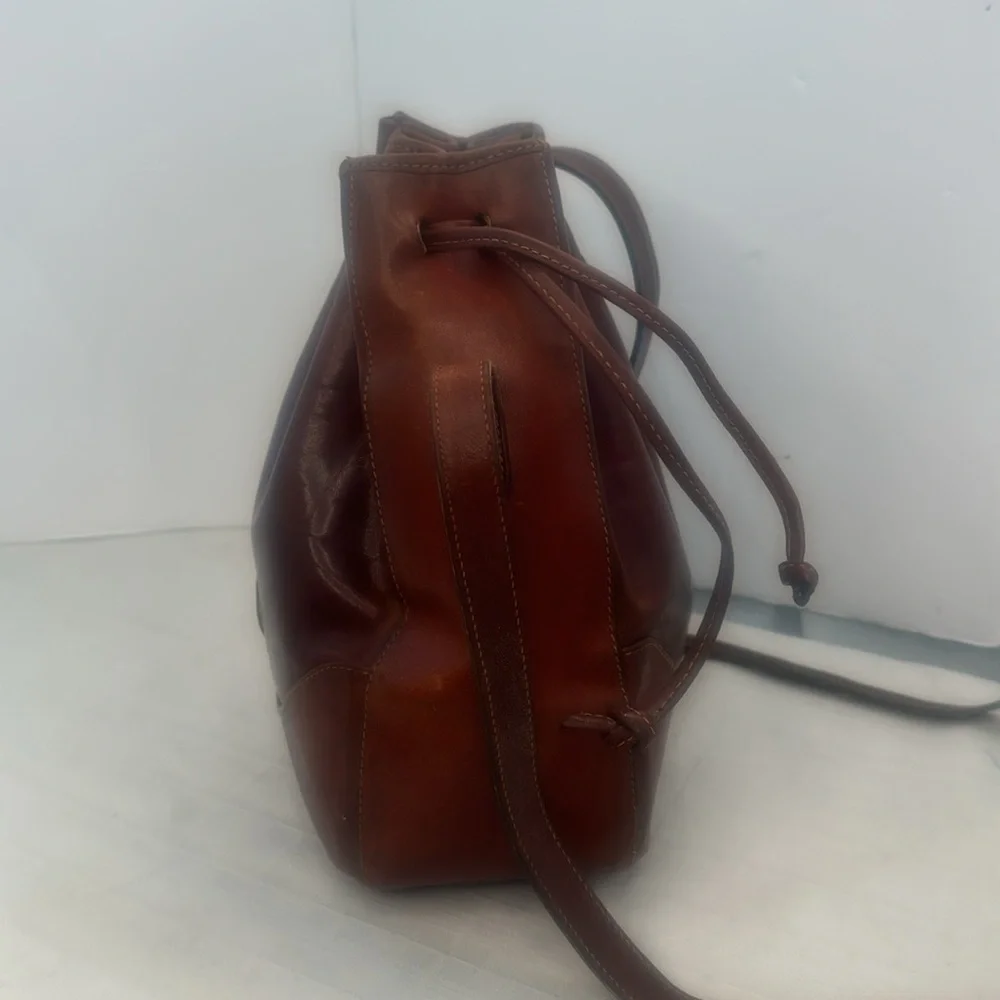 Oroton tan Molded cowhide Leather Drawstring bucket bag.